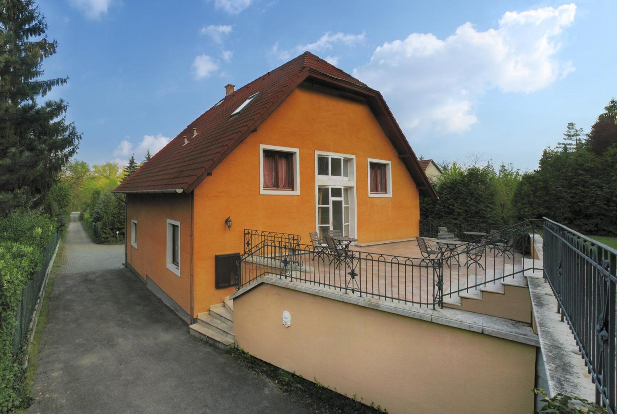 Nr 100 Szentendre Hotel Panzio Szolgaltatasok Extérieur photo