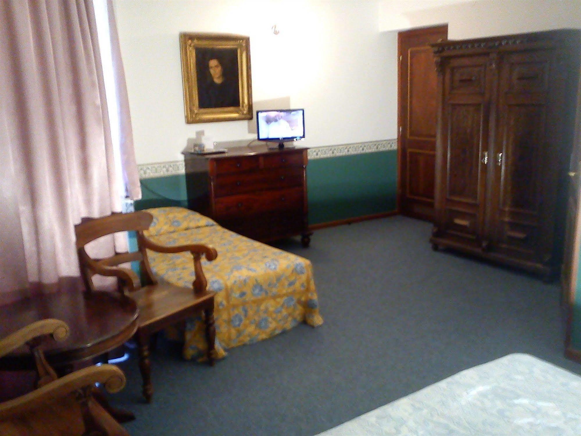 Nr 100 Szentendre Hotel Panzio Szolgaltatasok Extérieur photo